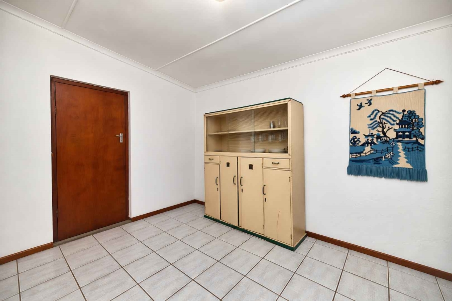 4 Bedroom Property for Sale in Westcliff Western Cape